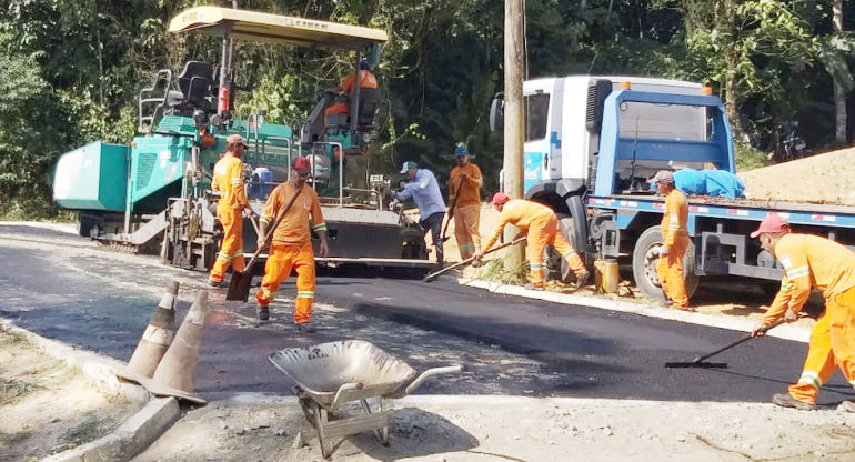 pavimentação na obra