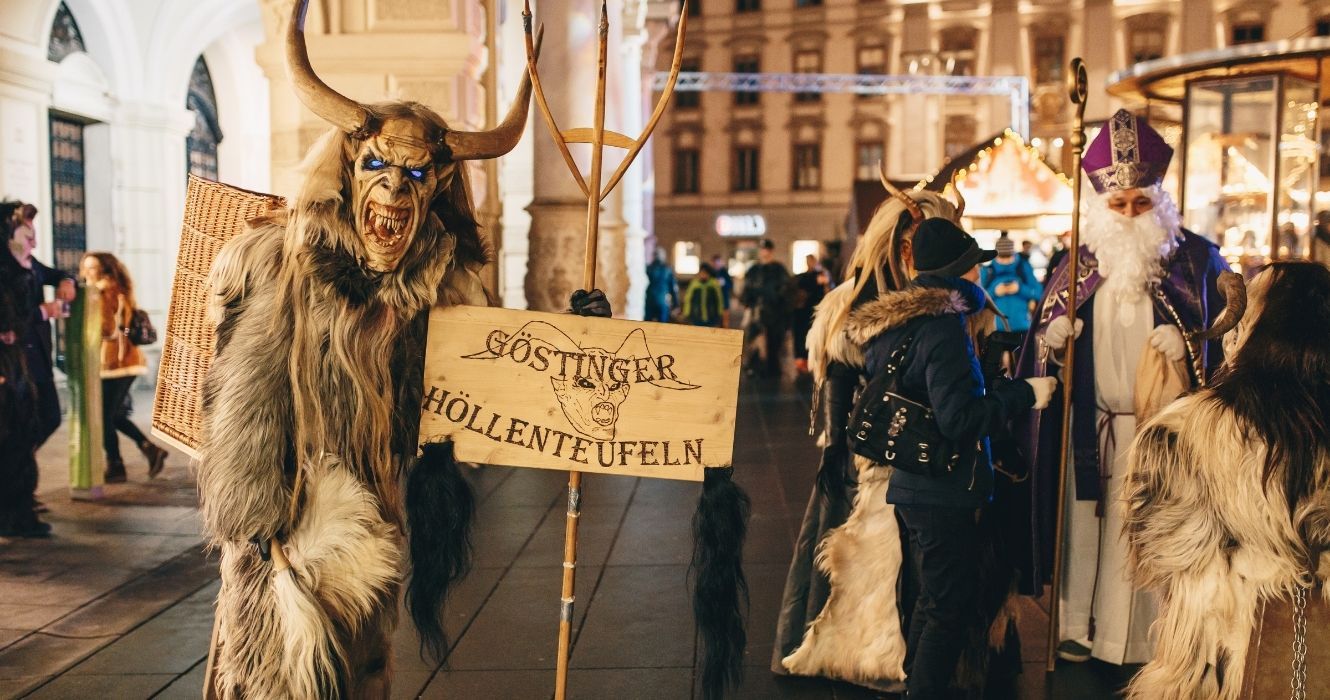 A verdade por trás da lenda de Krampus, a tradição festiva mais assustadora da Áustria 1 krampusnaut na alemanha