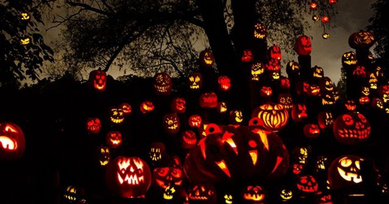 Alguns dos melhores lugares para ver as exibições do Grand Jack-'o-Lantern estão bem nos EUA 1 o espetacular jack o lantern em rhode island