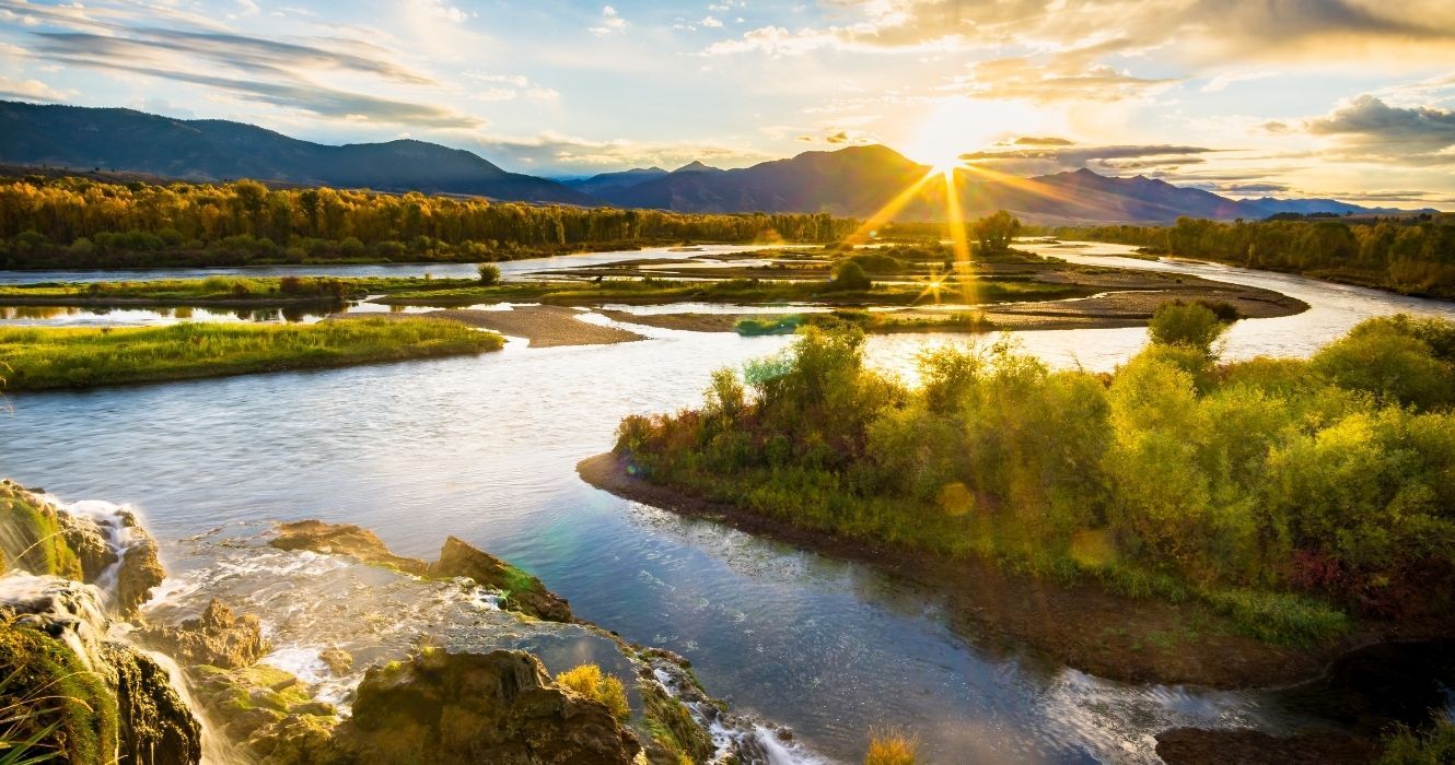 As pequenas cidades de Idaho são possivelmente as melhores (e mais bonitas) da América 1 o rio snake ao pôr do sol em idaho