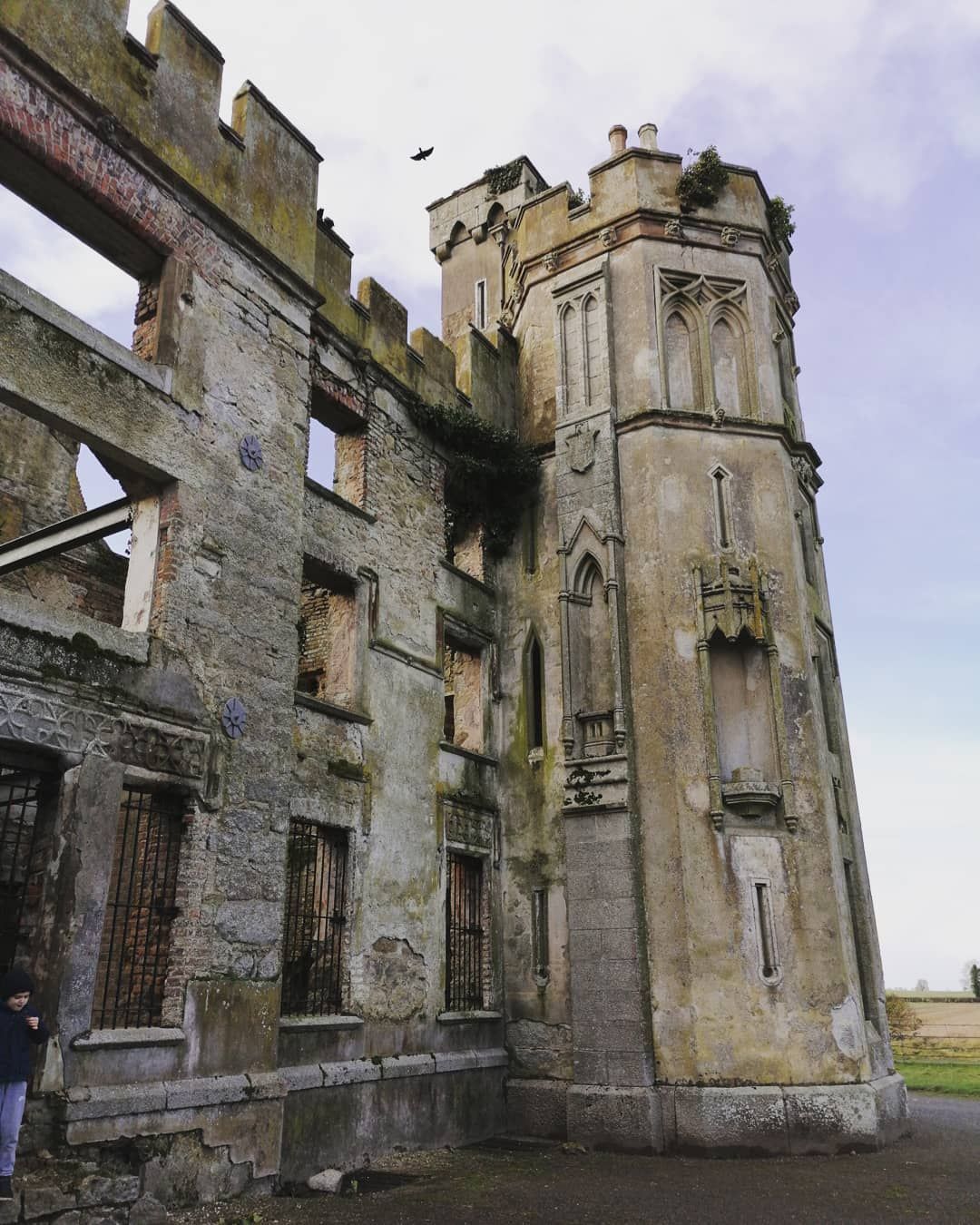Aqui estão 10 lugares assustadores que os viajantes podem ver quando visitam a Irlanda 10 Antigo castelo na Irlanda