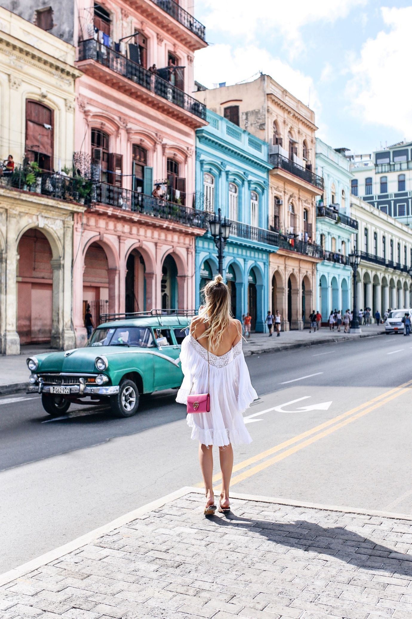 Tudo o que você precisa saber sobre viajar para Cuba 2 Mulher em Havana, Cuba
