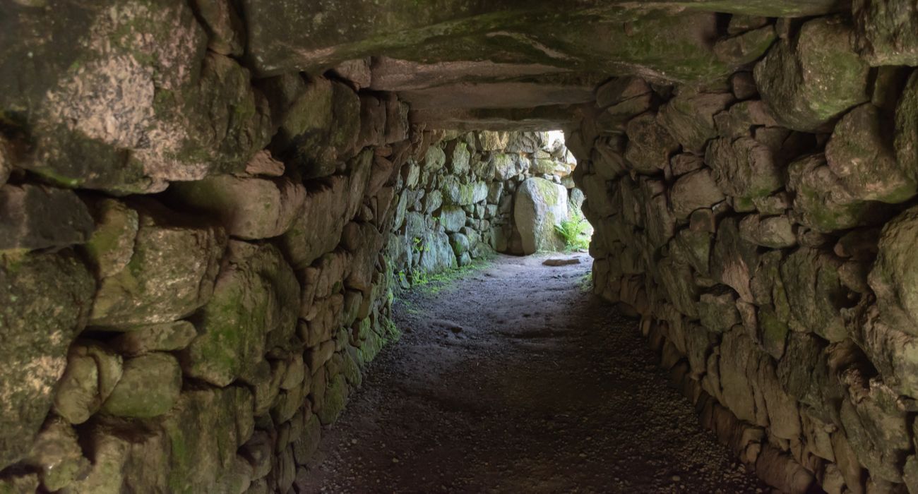 Descubra o mistério dos túneis da Idade do Ferro da Inglaterra com mais de 2.000 anos 1 Fogou Tunnels Inglaterra