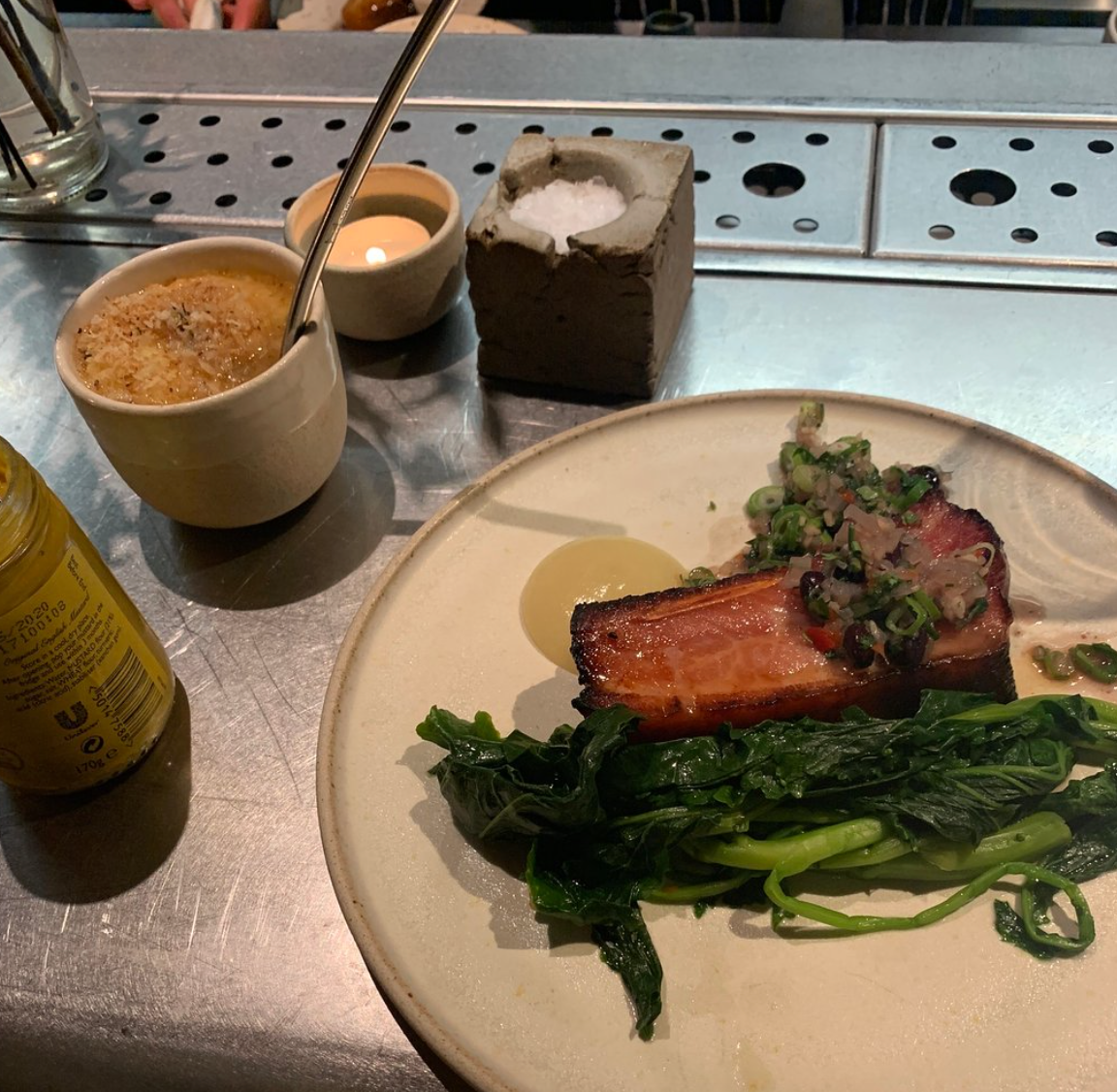 Estes são os novos restaurantes mais modernos para abrir em Londres 3 Daffodil Mulligan carne e legumes
