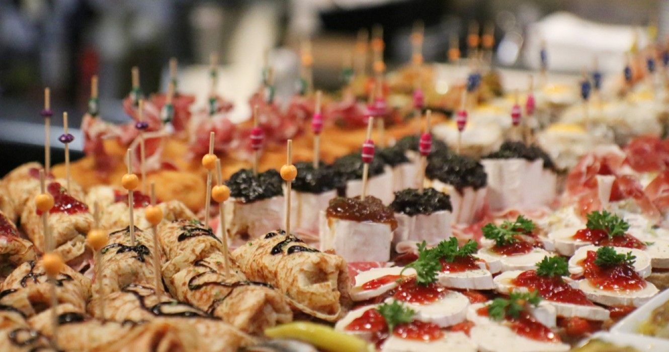 Guia para os mais deliciosos pintxos, a versão de tapas do País Basco 1 Tapas espanhóis chamados Pintxos do País Basco