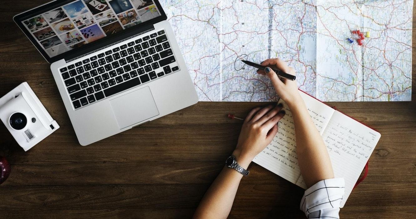 O que é 'viagem de vingança' e por que será tão popular em 2021? 1 planejando férias