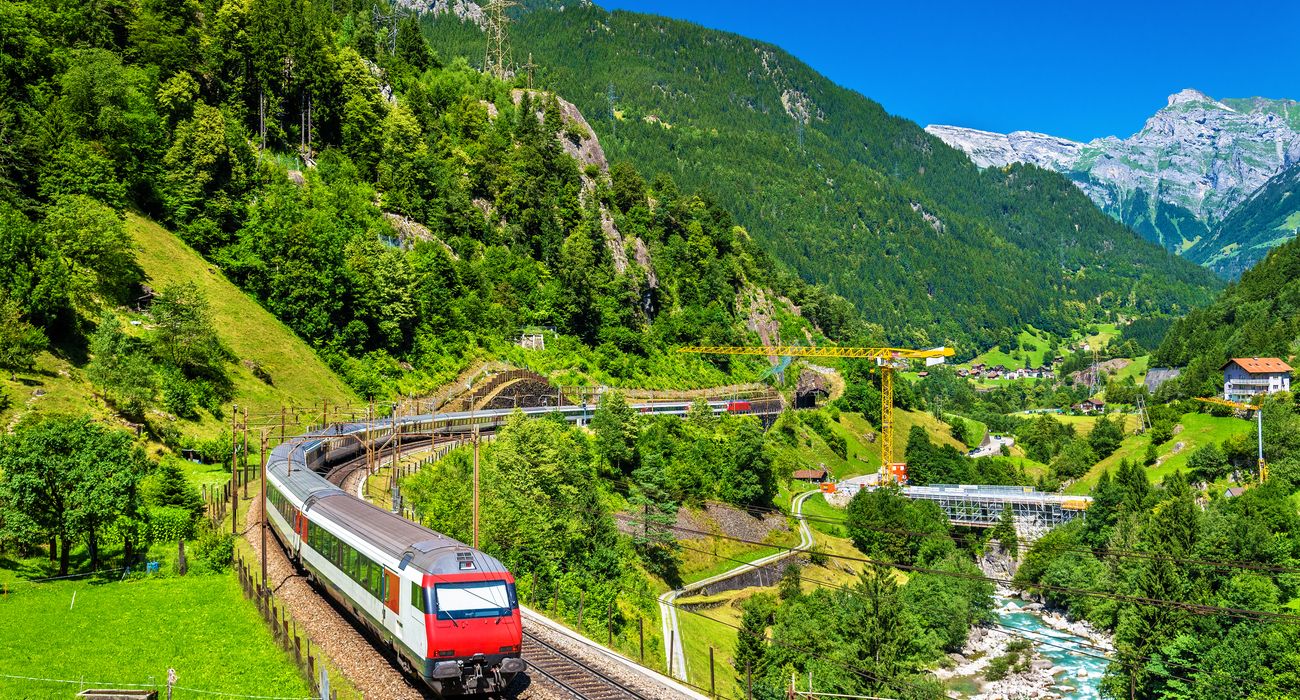 Suíça tem o túnel mais longo e profundo do mundo 1 Gotthard Railway Switerland