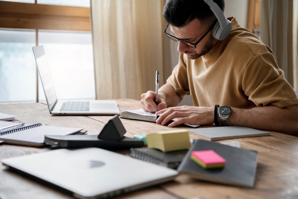 Como montar um escritório para estudos eficiente 3 Como montar um escritório para estudos eficiente 2
