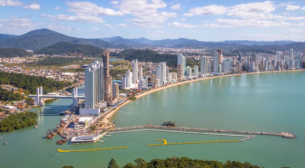 Lugares para conhecer em SC: praias e refúgios incríveis 2 Lugares para conhecer em SC: praias e refúgios incríveis 1